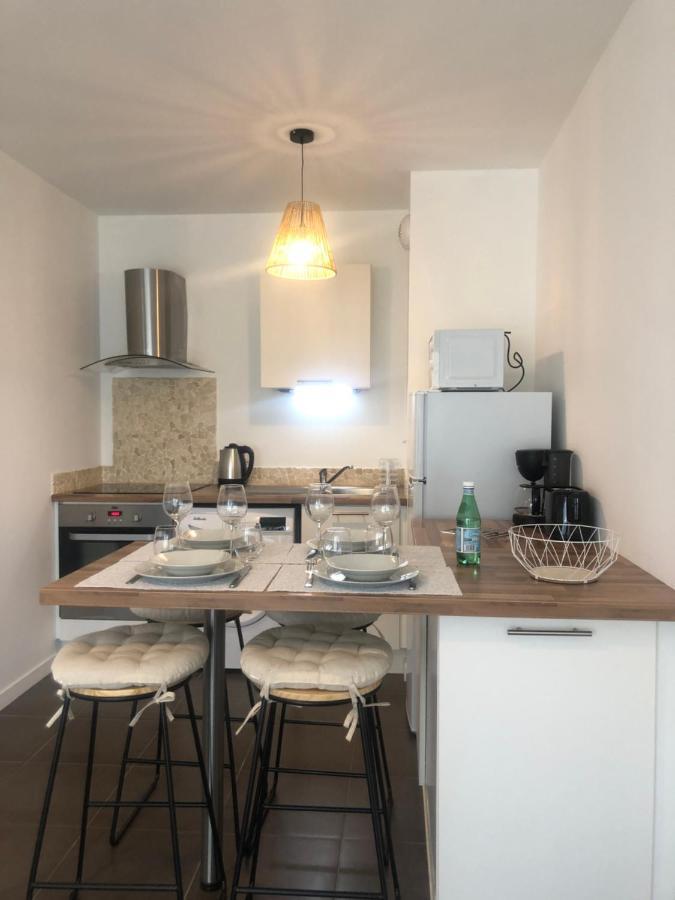 Apartment Le Carre Des Vosges Centre Avec Terrasse, Parking Privatif, Wifi Vannes